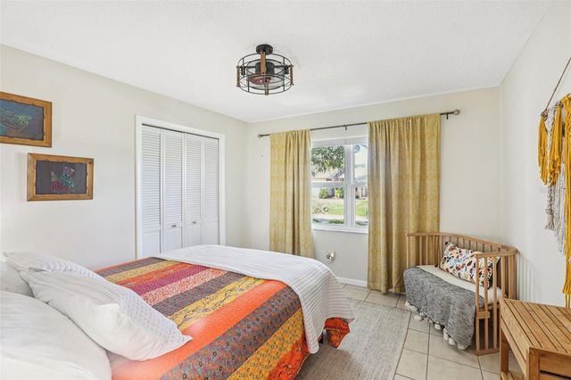 8083 BAYHAVEN DRIVE, Seminole, FL 33776