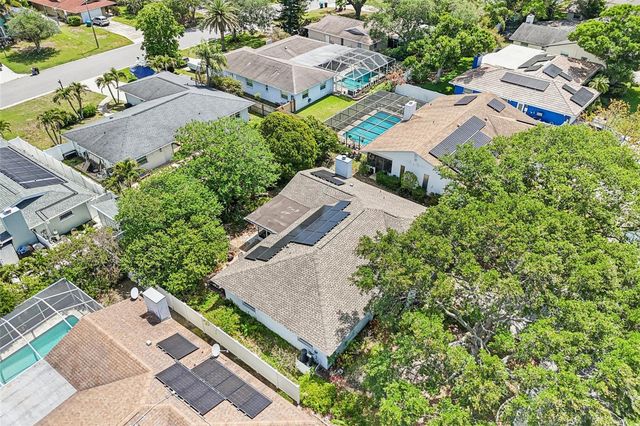 8083 BAYHAVEN DRIVE, Seminole, FL 33776