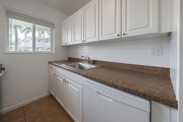 1671 NE 33rd Street 1, Pompano Beach, FL 33064