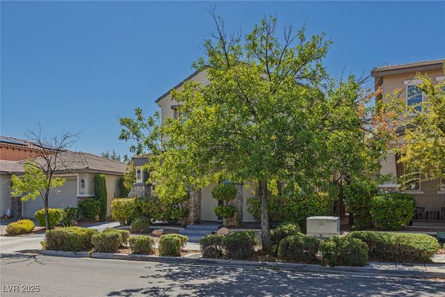 10451 Howling Coyote Avenue, Las Vegas, NV 89135