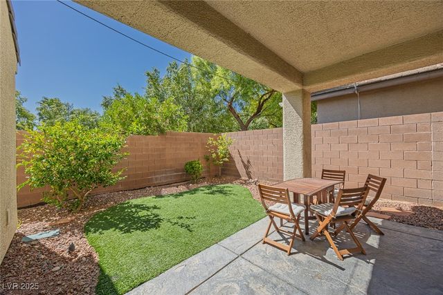 10451 Howling Coyote Avenue, Las Vegas, NV 89135