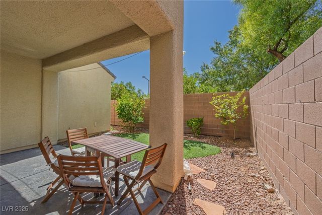 10451 Howling Coyote Avenue, Las Vegas, NV 89135