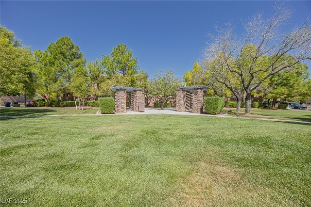 10451 Howling Coyote Avenue, Las Vegas, NV 89135