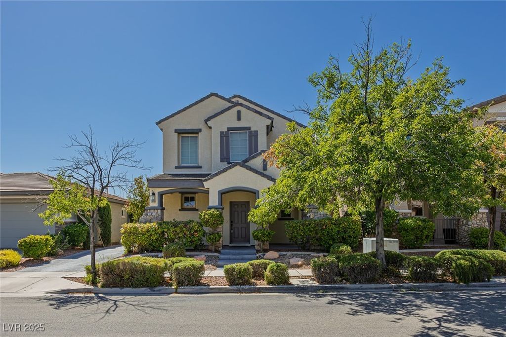 10451 Howling Coyote Avenue, Las Vegas, NV 89135