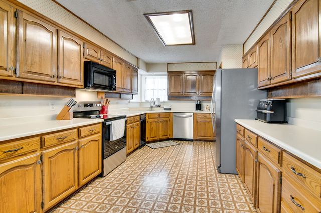 6620 Diamond Ridge Drive, North Richland Hills, TX 76180