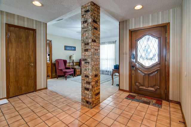 6620 Diamond Ridge Drive, North Richland Hills, TX 76180