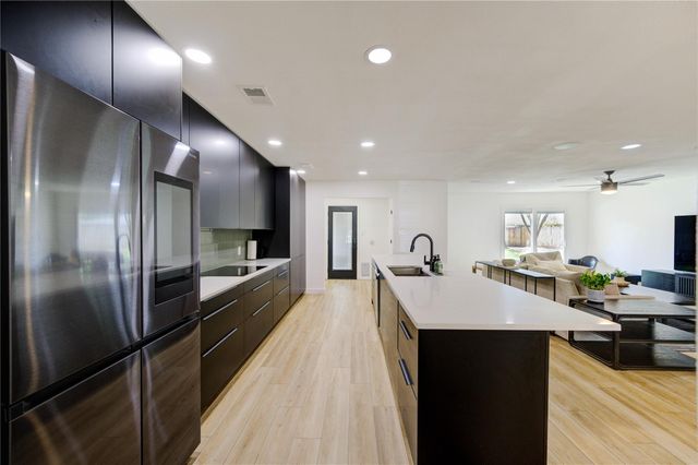 1718 Capstan Road, Houston, TX 77062