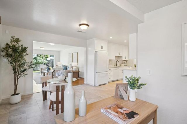 851 Standish Road, Pacifica, CA 94044