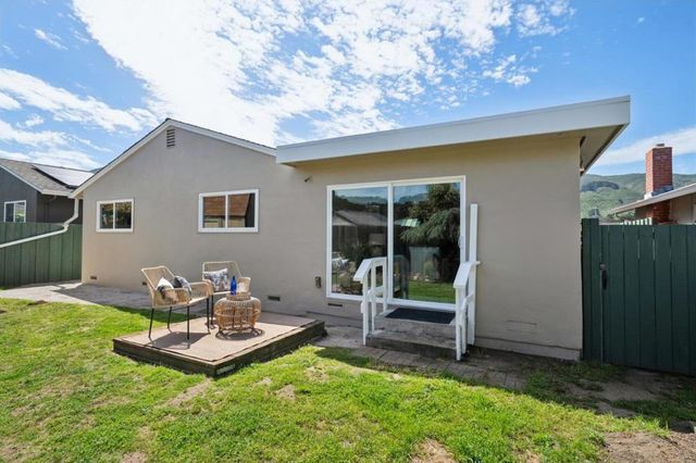 851 Standish Road, Pacifica, CA 94044