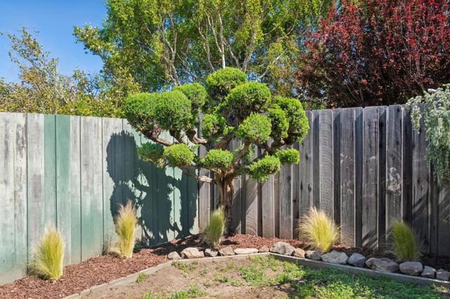 851 Standish Road, Pacifica, CA 94044