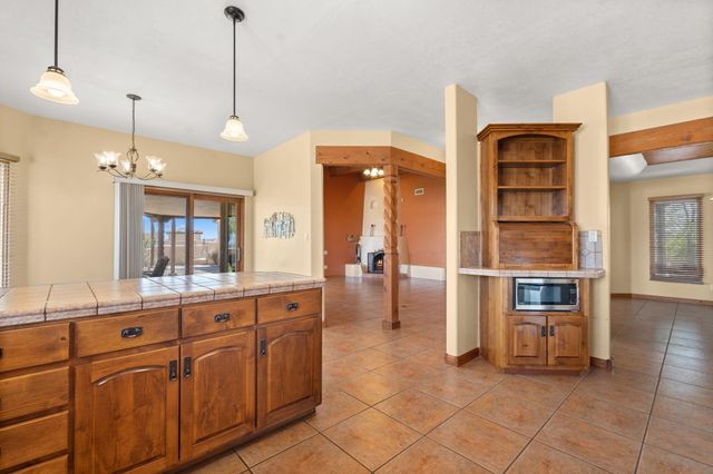 1704 13th Street SE, Rio Rancho, NM 87124
