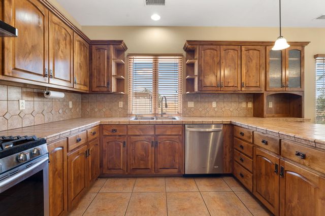 1704 13th Street SE, Rio Rancho, NM 87124