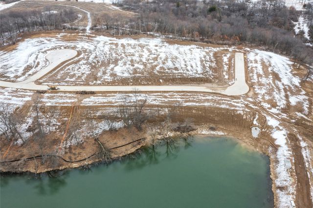 1260 Arbor Woods Drive, Pleasant Hill, IA 50327