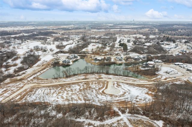 1260 Arbor Woods Drive, Pleasant Hill, IA 50327