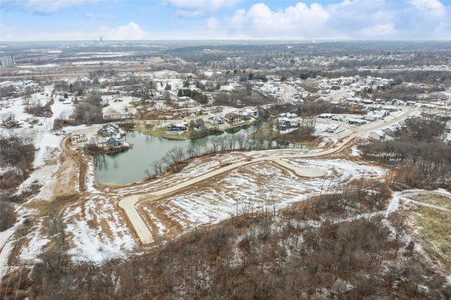 1260 Arbor Woods Drive, Pleasant Hill, IA 50327