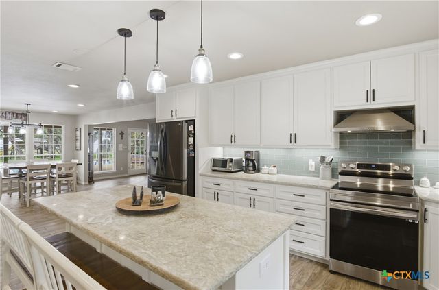 642 Phantom Rider Trail, Spring Branch, TX 78070