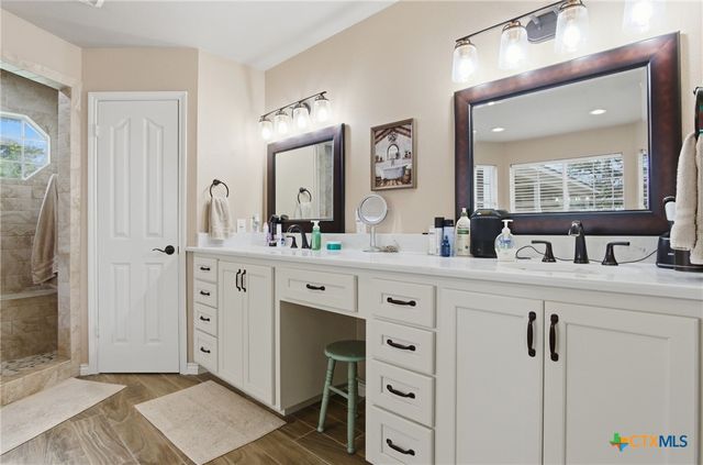 642 Phantom Rider Trail, Spring Branch, TX 78070