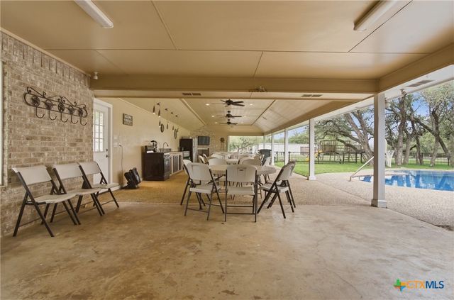 642 Phantom Rider Trail, Spring Branch, TX 78070
