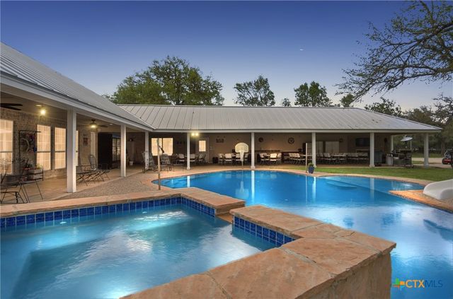 642 Phantom Rider Trail, Spring Branch, TX 78070
