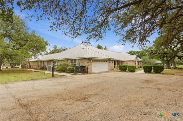 642 Phantom Rider Trail, Spring Branch, TX 78070