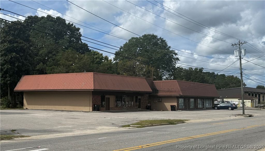 314 E 4th Avenue, Red Springs, NC 28377 — photo 4