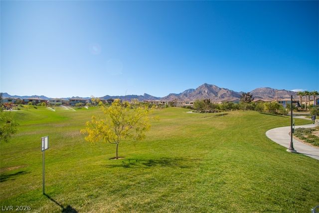 9 Alamere Falls Drive, Las Vegas, NV 89138