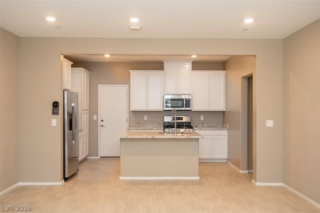 9 Alamere Falls Drive, Las Vegas, NV 89138
