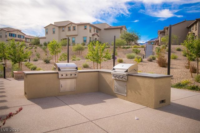 9 Alamere Falls Drive, Las Vegas, NV 89138