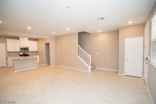 9 Alamere Falls Drive, Las Vegas, NV 89138