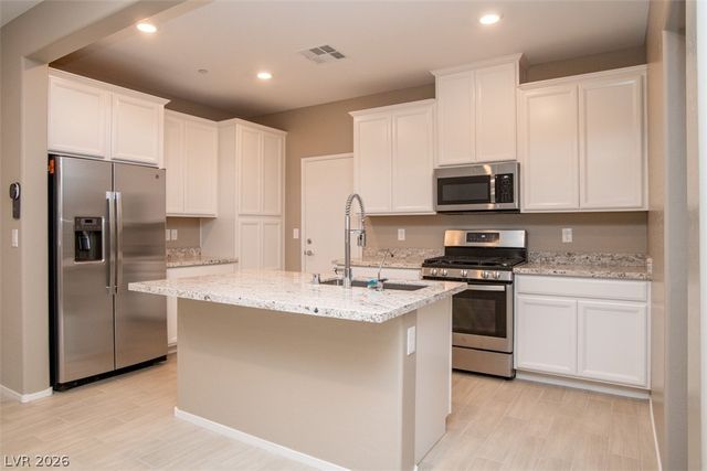 9 Alamere Falls Drive, Las Vegas, NV 89138