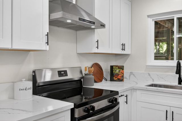 10001 LA PLACITA Dr, Rancho Cordova, CA 95670