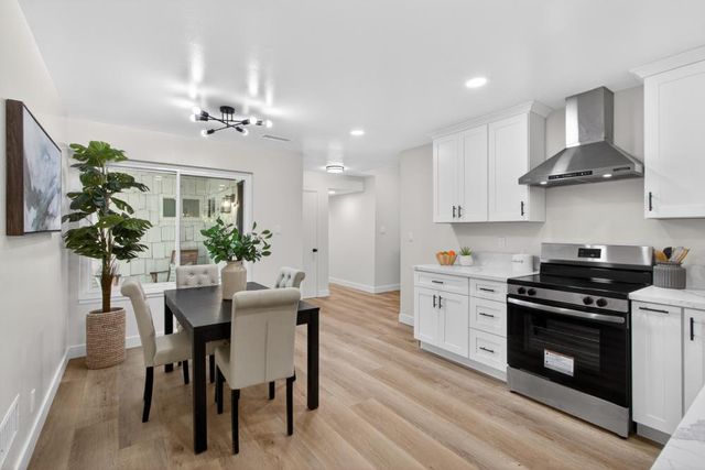 10001 LA PLACITA Dr, Rancho Cordova, CA 95670
