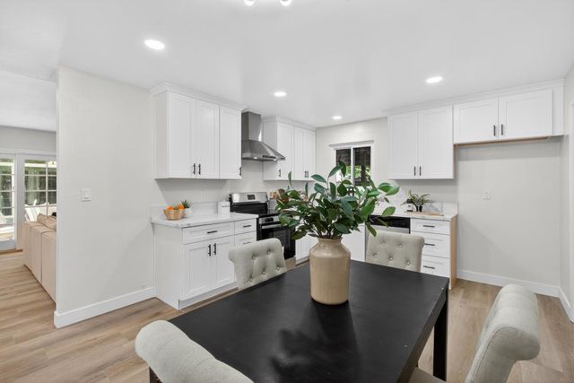 10001 LA PLACITA Dr, Rancho Cordova, CA 95670