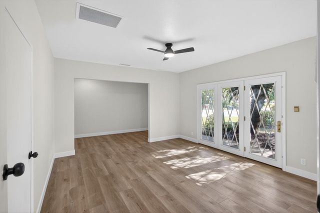 10001 LA PLACITA Dr, Rancho Cordova, CA 95670
