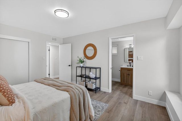 10001 LA PLACITA Dr, Rancho Cordova, CA 95670