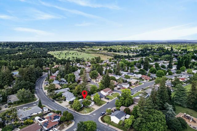 10001 LA PLACITA Dr, Rancho Cordova, CA 95670