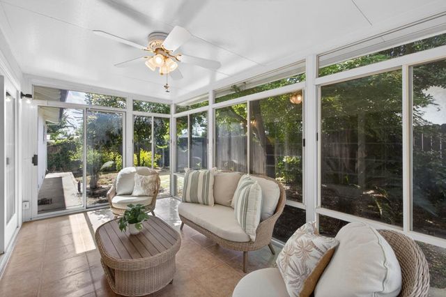 10001 LA PLACITA Dr, Rancho Cordova, CA 95670
