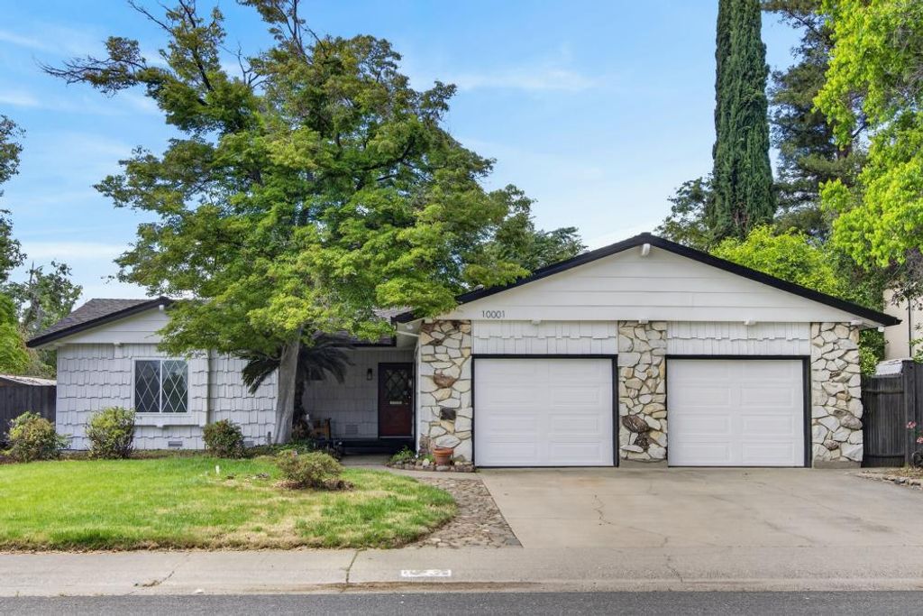 10001 LA PLACITA Dr, Rancho Cordova, CA 95670