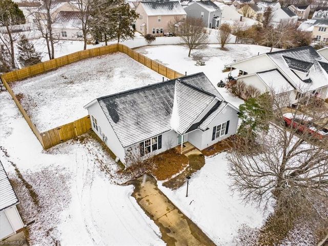 754 Hitchcock Way, High Point, NC 27265