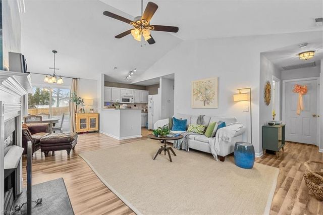 754 Hitchcock Way, High Point, NC 27265