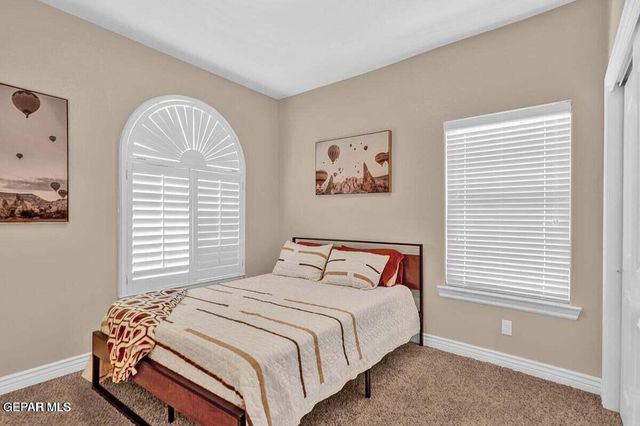 172 N MANZANITA Drive, El Paso, TX 79928