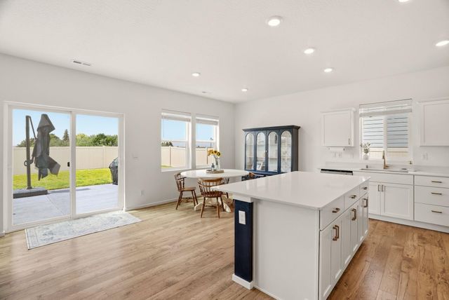 8218 S COLWOOD Rd, Cheney, WA 99004
