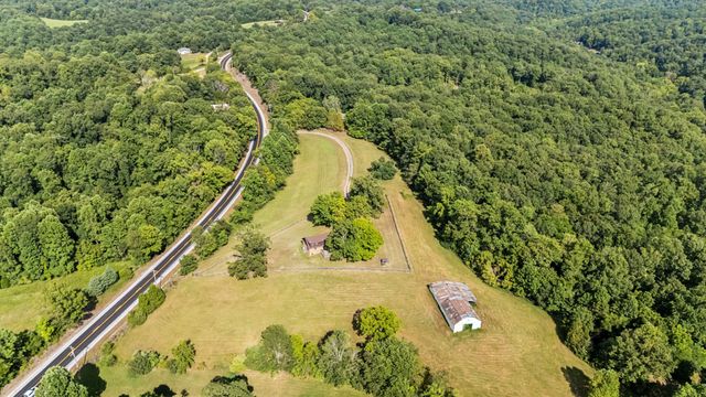 3085 Hwy 47 N, White Bluff, TN 37187
