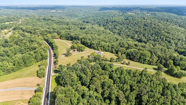 3085 Hwy 47 N, White Bluff, TN 37187