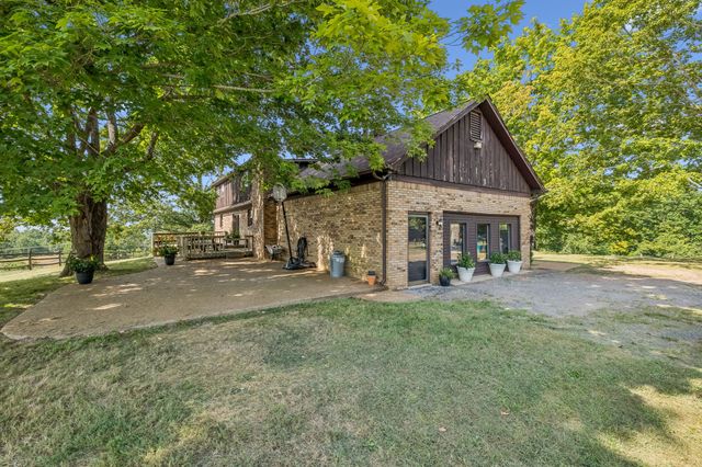 3085 Hwy 47 N, White Bluff, TN 37187