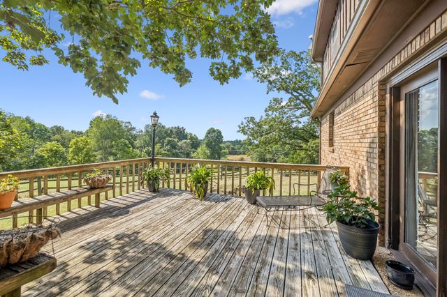 3085 Hwy 47 N, White Bluff, TN 37187
