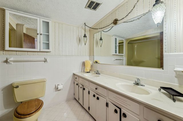3085 Hwy 47 N, White Bluff, TN 37187