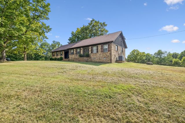 3085 Hwy 47 N, White Bluff, TN 37187