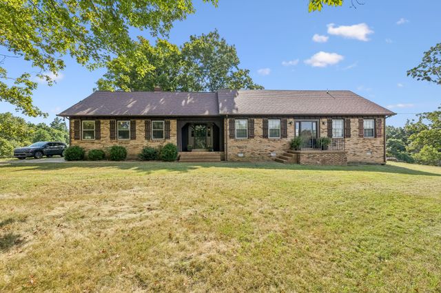 3085 Hwy 47 N, White Bluff, TN 37187