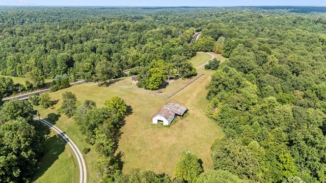 3085 Hwy 47 N, White Bluff, TN 37187